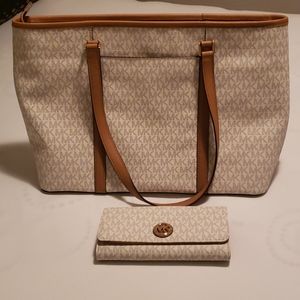 Michael kors purse and wallet